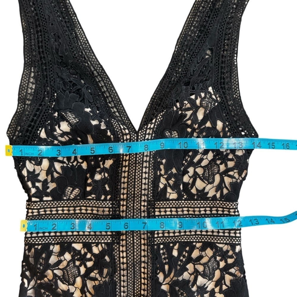 Astr Sexy Black and Cream Lace Mini Dress Size XS - Picture 15 of 15